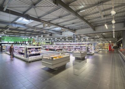 Photographie de Eclairage, Intérieur, Commerce, Architecture à , Chaumont En Vexin, 60, France, représentant Supermarché Match à Chaumont en Vexin