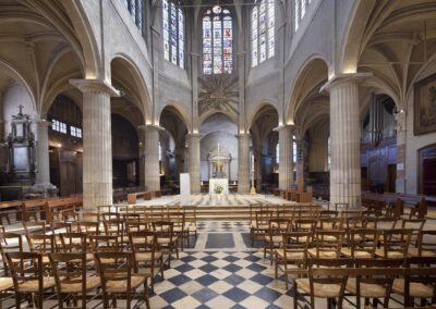 Photographie de Eclairage, Intérieur, Architecture à Eglise Saint-Médard, Paris, 75, France, représentant Eglise Saint-Médard à paris