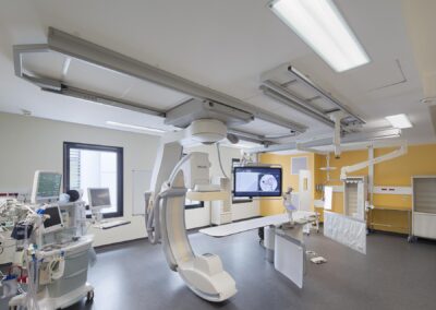 Photographie de Eclairage, Intérieur, Architecture à , Suresnes, Ile de France 92, France, représentant Hôpital Foch à Suresnes