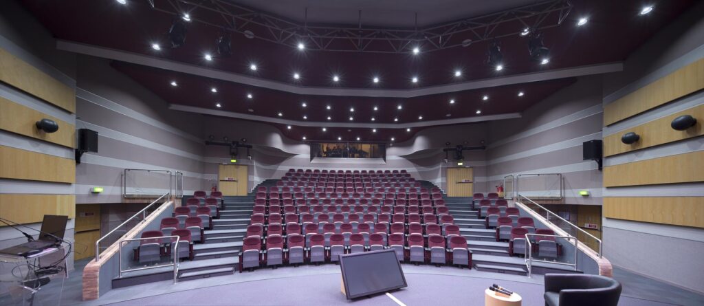 Salle de conférence des bureaux Total à Pau