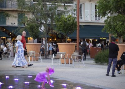 Photographie de détail de matériel d'éclairage Urbain à , Cannes, 06, France, représentant Cannes