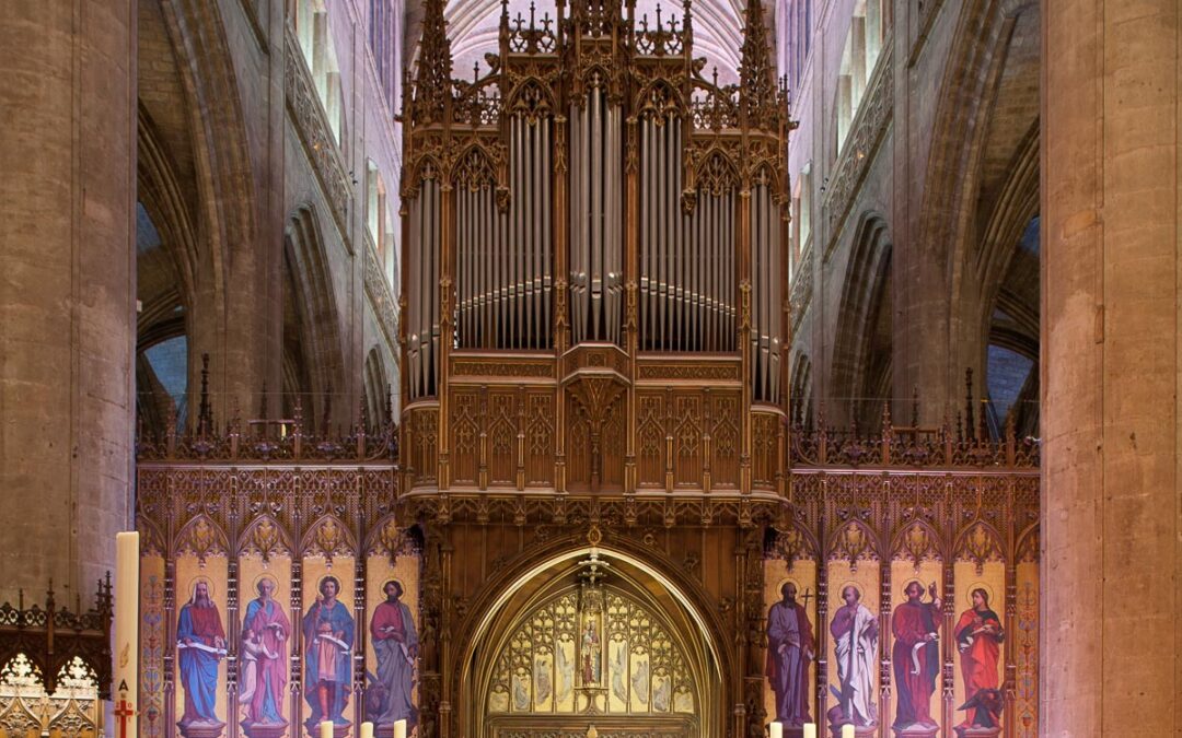 Éclairage intérieur de la cathédrale d&rsquo;Auch